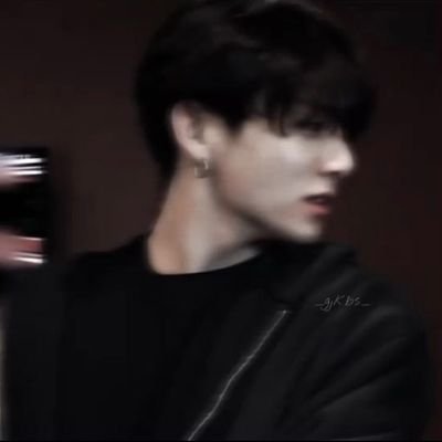 divajjks's profile picture. dark and wild