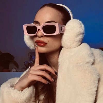 Darling352_'s profile picture. .