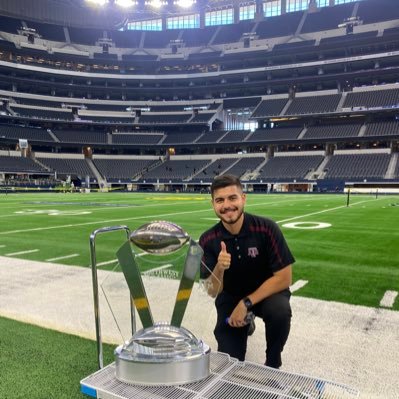 Just a guy chasing his dreams | James 3:10 | Texas A&M Alum🇲🇽