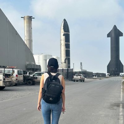DeannaReid12228's profile picture. Tesla， programmer