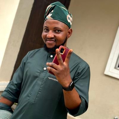 An Entrepreneur,
Team Work,
A Nigerian 🇳🇬,
Football Analyst,
Advocate of Good Governance,
Diehard @arsenal fan ❤️,
@FABAMSA_UNIOSUN 2022 Executive of the Year