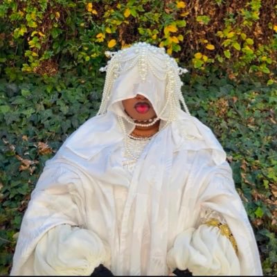 Booking/Features : artisorruh@gmail.com STREAM ‘HEAR ME OUT’ ON ALL PLATFORMS🏡🔥🐉