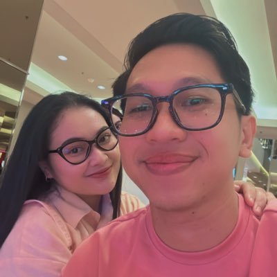 rizkyrhakiki's profile picture. Mengantuk berarti banyak berfikir dan bekerja. Berisi celotehan dan keresahan pemiliknya.