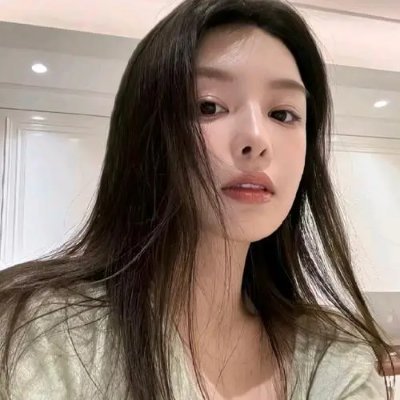 OliviaAber90809's profile picture. 一个爱笑的女孩，很高兴遇到你