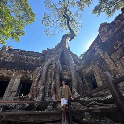 jibrylle's profile picture. | rn | 🥑 | 🌷 | ninja | supernatural | frustrated weirdo | empath | soulful | ironic | ☕🎵⛱🏐 ♏♎ 🌱🍂🍃