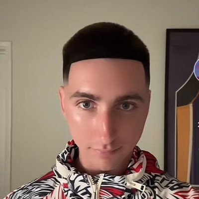 Blueskies921052's profile picture.
