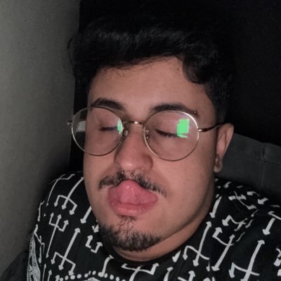 Luluquita12's profile picture. desabafos e melancolias