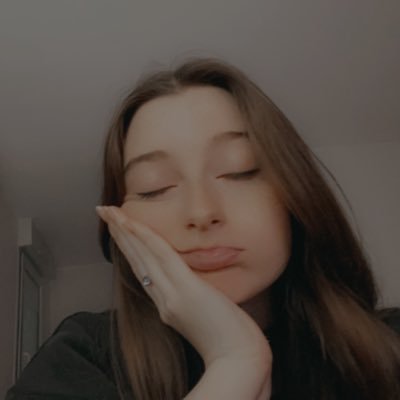 Lunaelle7's profile picture. 