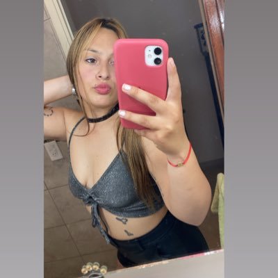 candee3333's profile picture. La vida es demasiado corta. Ríe cuando puedas, discúlpate cuando debas y aléjate de lo que no puedas Cambiar. #geminiana💕