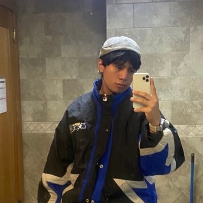 AllEst1604's profile picture. Una cuenta para pelar y llorar ❤️‍🩹✨ 22’s Sad Tattooed whore Gaymer 🏳️‍🌈🎮