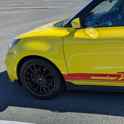 zaku0209's profile picture. 西川貴教さん（TMR,abs,TNNK）やなぎなぎさん，小倉唯さん，水瀬いのりさん，斉藤朱夏さん，伊織もえさん，JILLさん，yamiさん，くりえみさん，ななろば華先生，ぱん先生，珈琲貴族先生，てぃんくる先生，カントク先生，karory先生，シロガネヒナ先生，ガンダム，ラブライブ