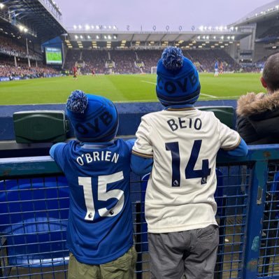 @Everton fan & Proud Dad of 2 little blue noses! 😁