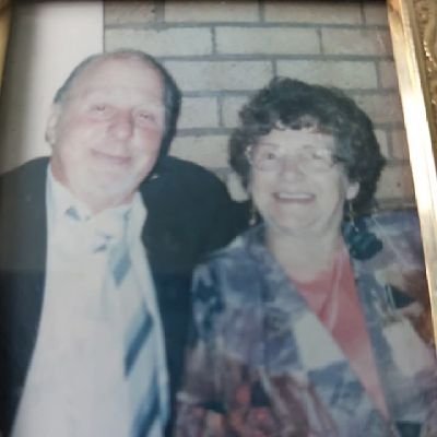 Kenneth19898237's profile picture. 