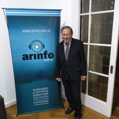 Bachiller Nacional - Tecnico Superior en Periodismo Deportivo.Lic. en Comunicacion Audiovisual.Diplomado en Gestion Legislativa. Diplomado en Com. Y Defensa.