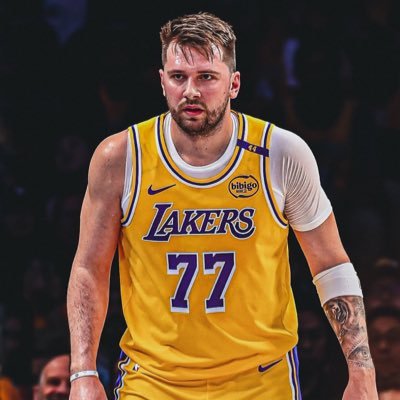 TK57399076's profile picture. ルカドンチッチのファンです。 NBAカードも集めてます。いつかルカのサインを手に入れたい。@dallasmavs