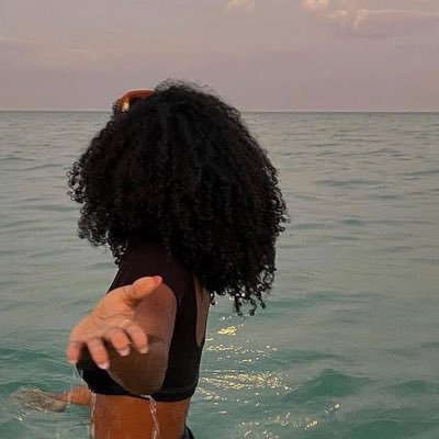 Lively_ish's profile picture. ☘️ lively ~