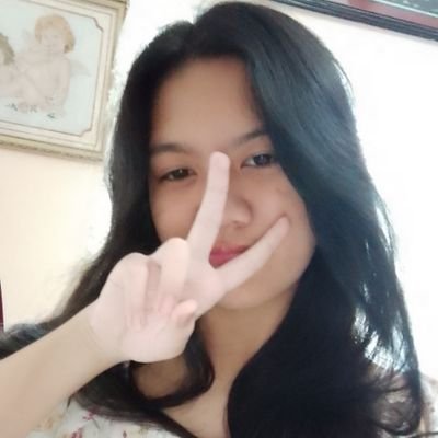 caitairee19's profile picture. Whats there to live for anyway 😂✌🏼