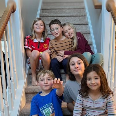 robinlsnider's profile picture. 