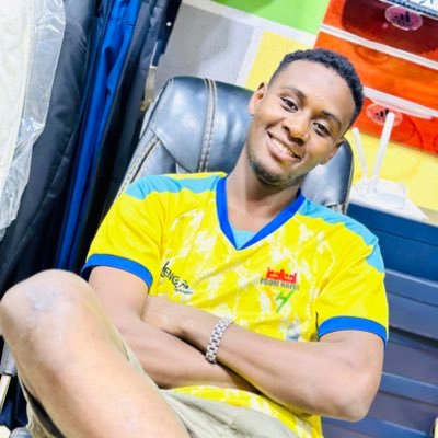 CapletonDiallo's profile picture. simple cool joviale