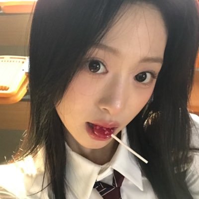 rositaxjster Profile Picture