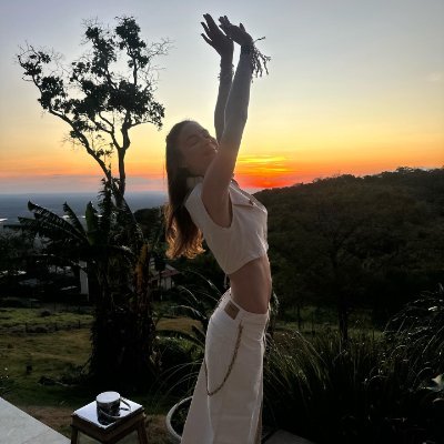 YevrosiniyaP's profile picture. You're looking mighty good in the light that now surrounds you