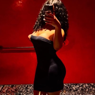 Tu latina favorita 🇭🇳🇮🇹🇲🇽Instagram: @evatheebaddie!📍DTX 📍