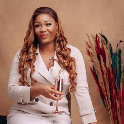 dunni_one's profile picture. Welcome to my world| Broker enthusiast| Digital Marketer | Leo ♌️