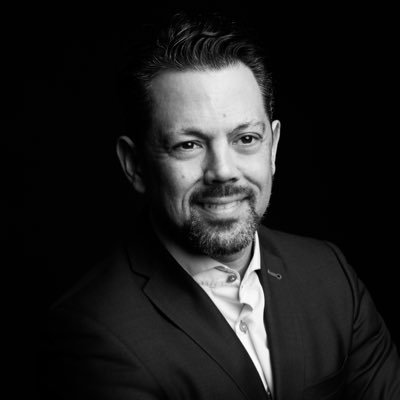 Eduardo Luna Profile