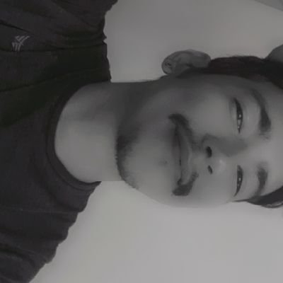 Este perfil foi criado porque esqueci o login do mais antigo, consegui acesso de novo 😅 mas fiquei com dó de excluir esse. SP.