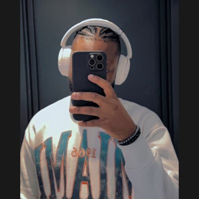 yomiyomz_'s profile picture. PM📁|👨🏽‍🍳|📈| #ManUtd 👺| #dubnation #gsw 🏀⛹🏽‍♂️ | #Chiefs 🏈 | Peace and Serenity 💆🏽‍♂️💫