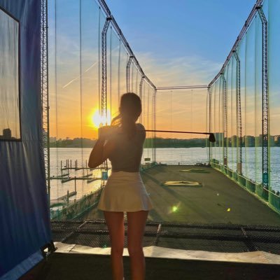 EmmaRobert33052's profile picture. My name Li 
43 year old
Live in manhattan new york 
Single
Nationality Chinese