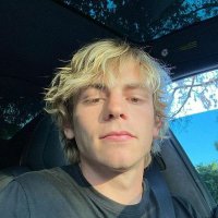 Juli ★ obsessed (@jvvstyl) 's Twitter Profile