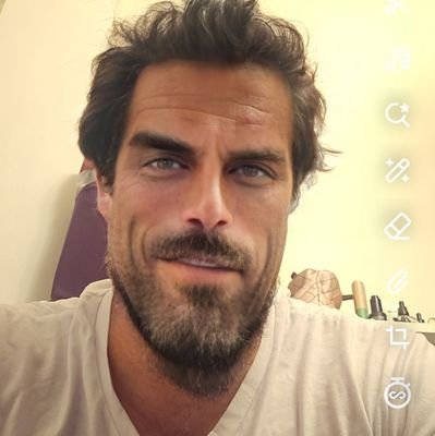 BrignoliActual's profile picture. Father, Business Owner, Vet.