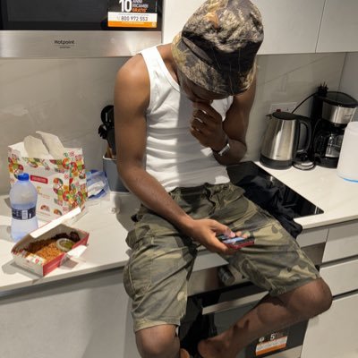 comptoncompton_'s profile picture. ⏳