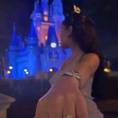 luxena357's profile picture. Un poquito de todo:🥵✨️😈👺💋😶‍🌫️