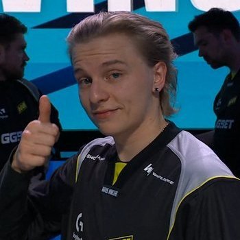 YxngHosujat's profile picture. Very professional amateur team 😈

Aleksib is our goat 💛🖤