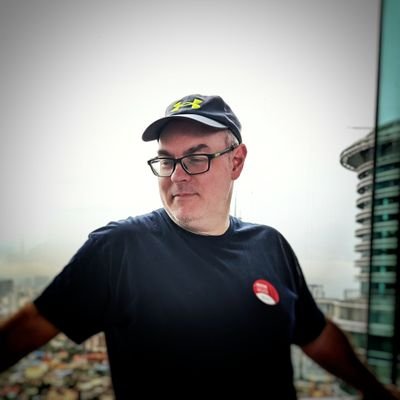 IT bloke, now married 1/6/22, loves music, gadgets, Android, food, cars, hifi, films, some TV. Happy chap :) Consistently hilarious tweets...welcomed.