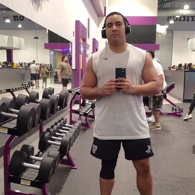 eduardomosh20's profile picture. Un narizon #Extracash