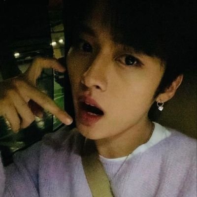 starlostleebit's profile picture. lee know TOTALLY isn't my bias | SKZ 6•14•25 | TXT 9•25•25