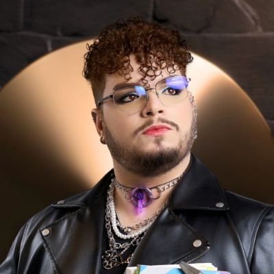 lincolnlacunha's profile picture. 🌈🦋✨️ | 🎓 Bacharel em Design | 🐻 aqui você encontra cultura, aclamação, queridinhos, babados e raramente súplicas por biscoitos | @lincolnlacunha em tudo😘