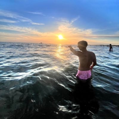 TomasSarrotto_'s profile picture. La Portada Lo Dice Todo.  Inmune