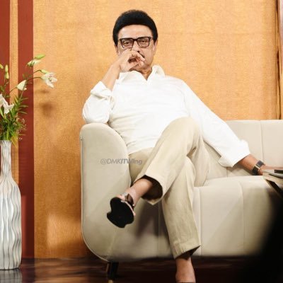 பொறியியல் பட்டதாரி - கழகமே வாழ்க்கை கழகமே குடும்பம் #DMK #MKStalin 🖤❤️