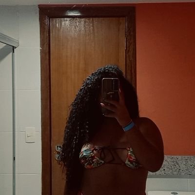 jlaurjanex's profile picture. movida a sol
famoso mel misturado com dendê