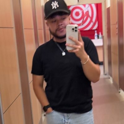 _jasonlpz's profile picture. 