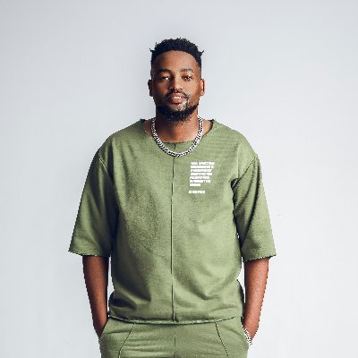 HUMAN1st, Associational thinker, Music Jankie mfundo@createheart.co.za = @propersundays Festival Event curator&Dj. I&i only own these tweets*