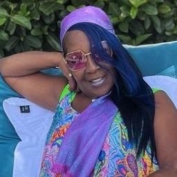 Sassydastylist's profile picture. Licensed Cosmetologist/Realtor