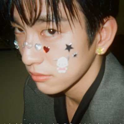 YpeachyJJ's profile picture. 