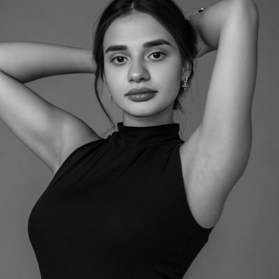 maggiegrx's profile picture. erotic art creator