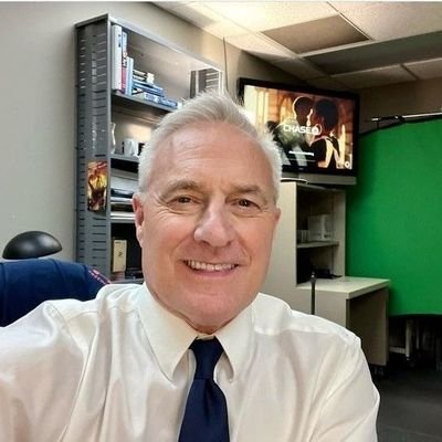 The greatest things happen to hard working personnes
Retired Emmy-winning TV News Anchor LSU alum 2023 LAB TV broadcast lifetime achievement award.