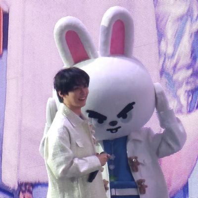 STAY💖, OT8 but Lee Know and Han have me in a choke hold, CANCER♋️, 02 liner, Won’t be too active